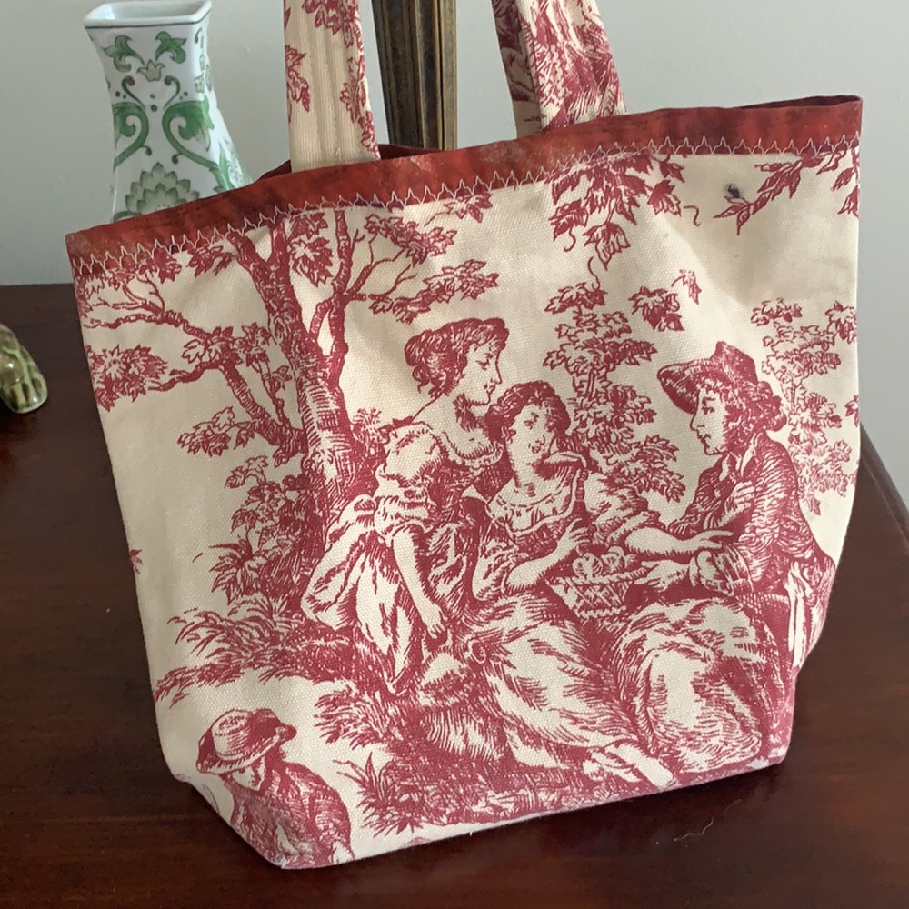 Red Toile Fabric small bucket bag - Picture 3 of 12